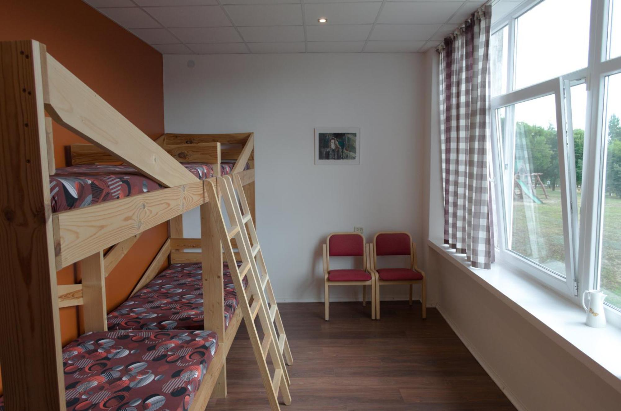 Nakvyne Miroslave Bed & Breakfast Miroslavas Luaran gambar